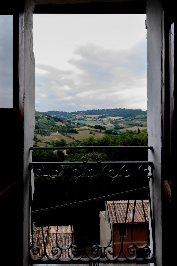 Dimora Turistica De' Piazza Hotel Roccalvecce Buitenkant foto